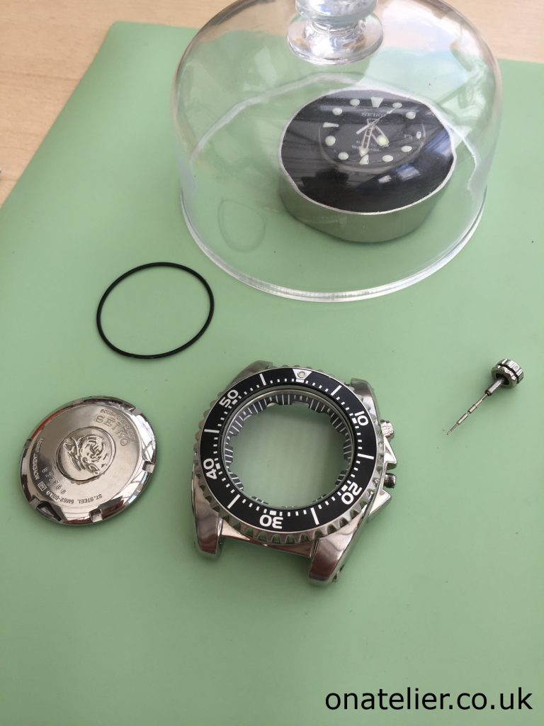 Seiko Kinetic 5M62-0BL0 Capacitor Replacement (With DIY instructions)